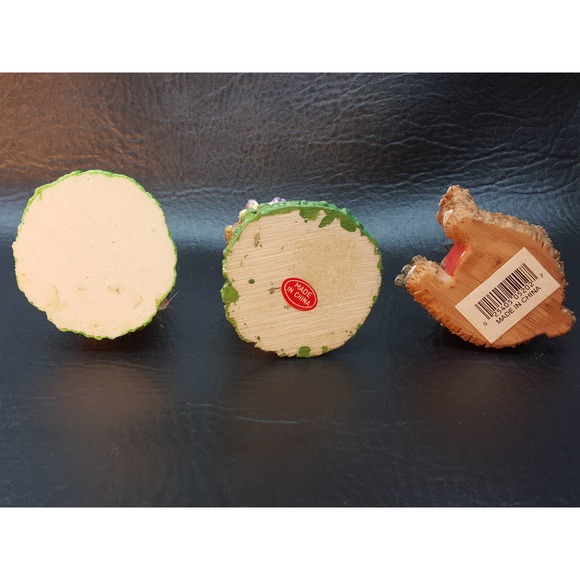 Three small resin Easter Bunny Figures BC316 - Picture 7 of 9